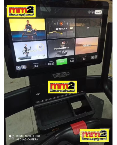 SKILL RUN CON DISPLAY UNITY LIVE Tehnogym Usato Rigenerato e Garantito