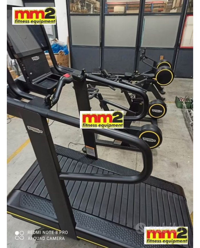 SKILL RUN CON DISPLAY UNITY LIVE Tehnogym Usato Rigenerato e Garantito