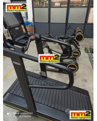 SKILL RUN CON DISPLAY UNITY LIVE Tehnogym Usato Rigenerato e Garantito