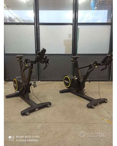 SKILL BIKE CON DISPLAY UNITY LIVE Tehnogym Usato Rigenerato e Garantito