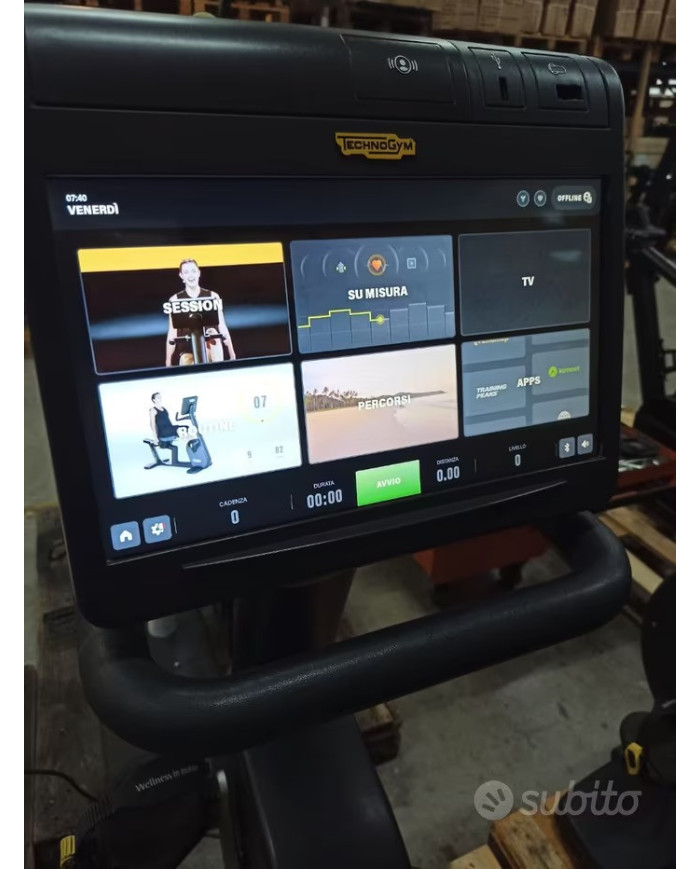 TECHNOGYM NEW RECLINE EXCITE+ CON DISPLAY UNITY  Tehnogym Usato Rigenerato e Garantito