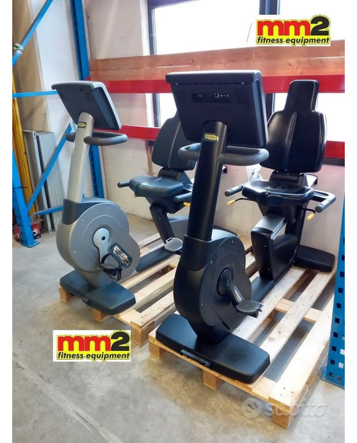 TECHNOGYM NEW RECLINE EXCITE+ CON DISPLAY UNITY  Tehnogym Usato Rigenerato e Garantito