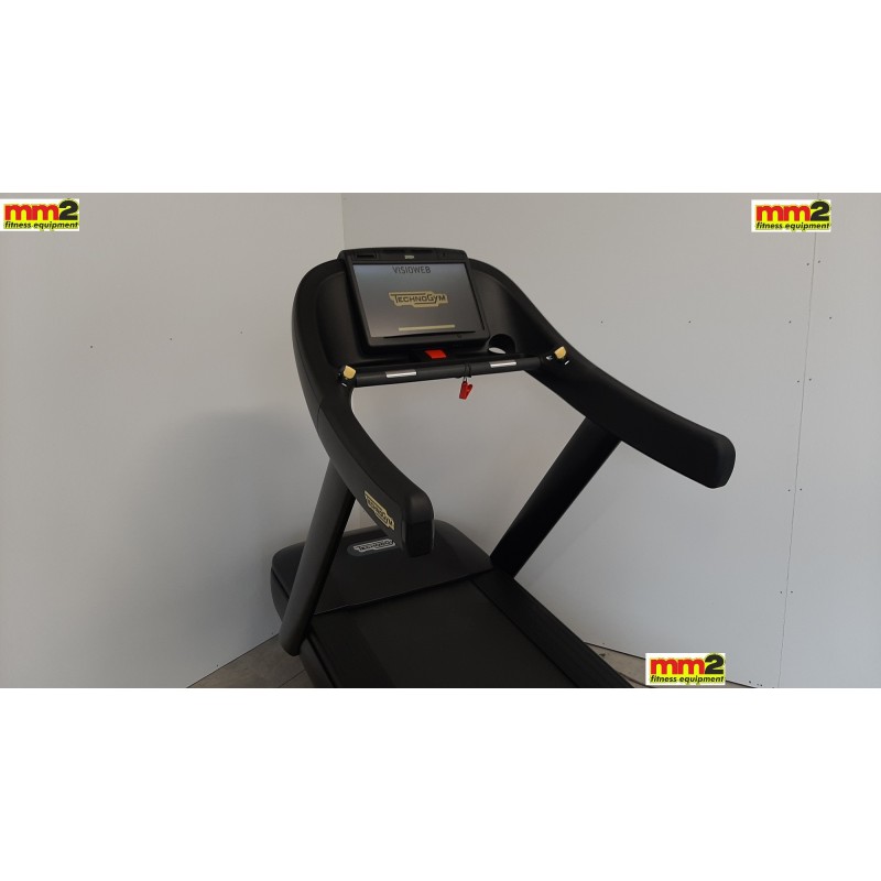 Technogym Usato - Run Now 700 Excite visio web Matt Black | MM2Fitness